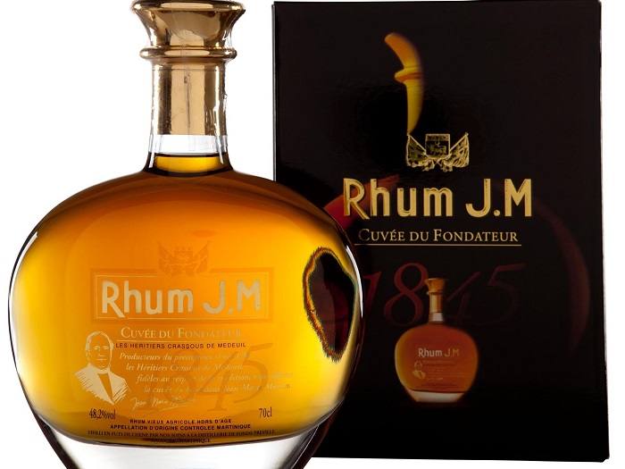 Cuvée du Fondateur du rhum J.M présentée avec son coffret haut de gamme