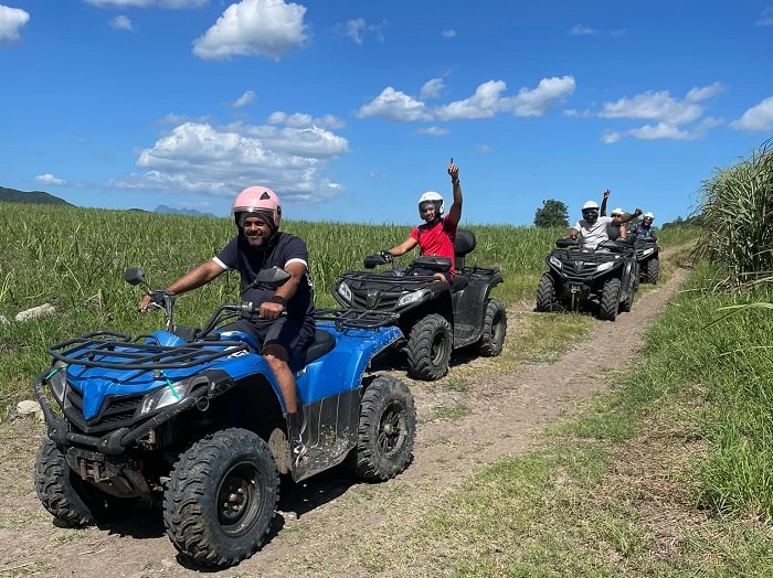 Découverte des chemins de campagne en quad avec Planète Quads en Martinique