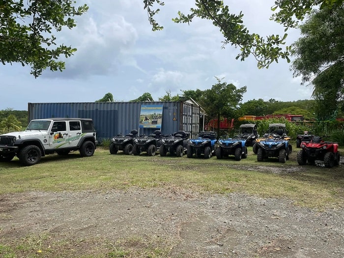 Véhicules et quads de Planète Quads à la plantation Trois Rivières en Martinique